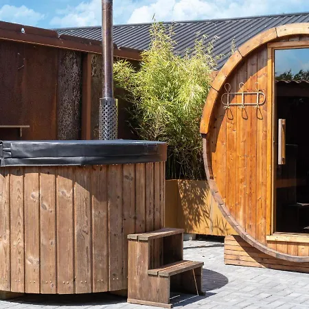 In With Wellness Prázdninový dům *