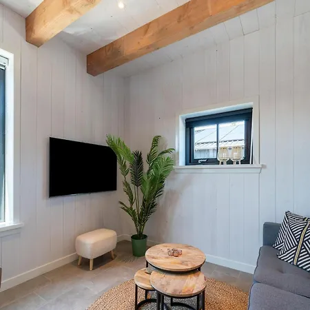 In With Wellness Nyaraló *