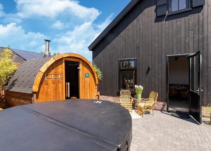 펜션 In With Wellness 칼란트소그